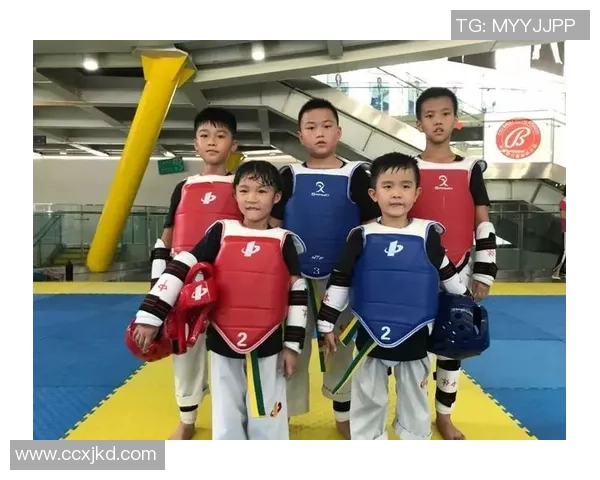 专访羽毛球教练黄军揭秘成功秘诀与训练心得